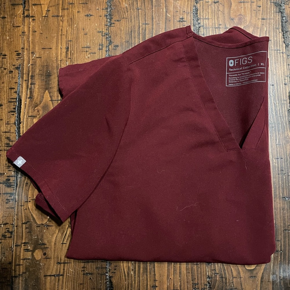 Women Figs XL Casma three pocket scrub tops